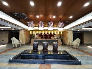 Royal Palace Hotel(Yangtze River Night City Store) Hotel in Nanjing