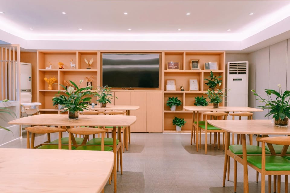 Qingmu Hotel Ma'anshan Central Garden Hotel in Nanjing