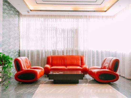 Qingmu Chain Hotel (Ma'an Shandong Railway Station Hongxing Meikailong RT-Mart) Hotel in Nanjing