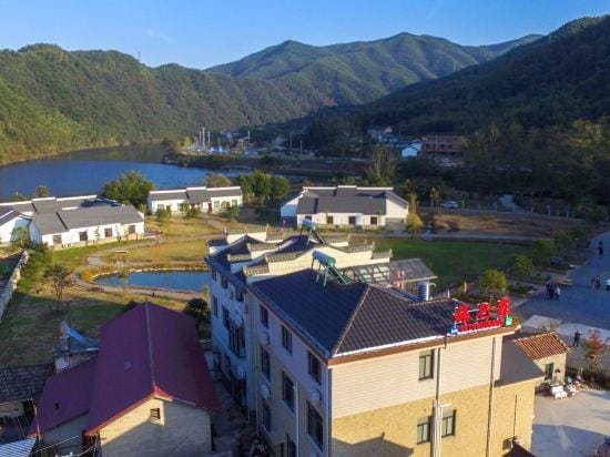 Ningguo Travellers Homestay Hotel in Zhejiang