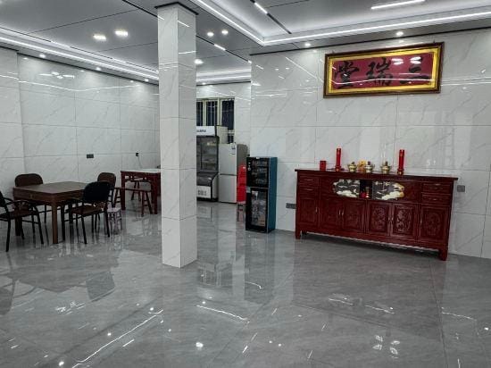 Pingxi Farmhouse Hotel in Zhejiang