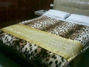 Huadu Hotel (Wuyi Donggan Xinxing Road Store) Hotel in Zhejiang