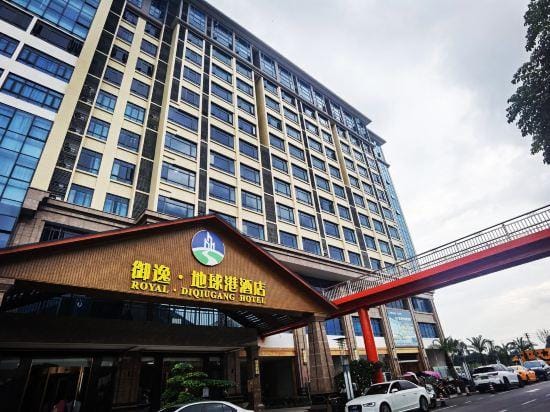 Royal Hot Spring Theme Inn Hotel in Fujian