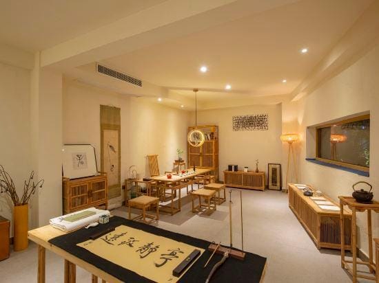 Qingzhi Wulu Hostel Hotel in Hangzhou