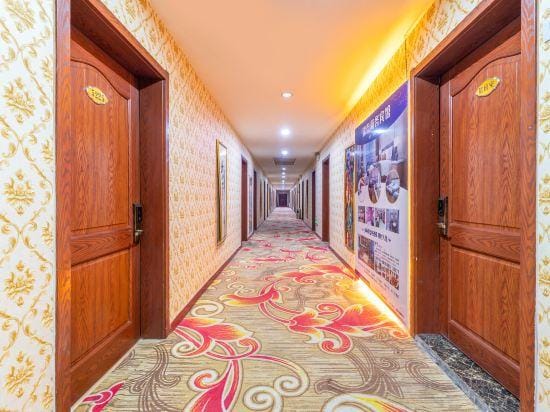 Word Aladdin Hotel (Tengzhou Zhen'ai Mall Railway Station) Hotel in Jiangsu