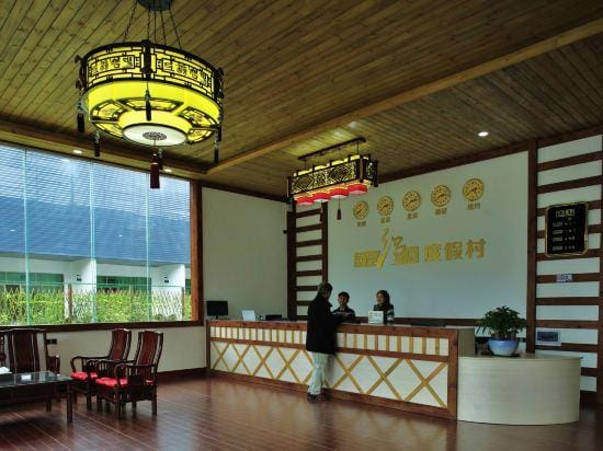 Yingxi Tangquan Resort Hotel in Guangdong