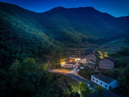 Xinchang Qiaoyunju·Yishe Homestay Hotel in Zhejiang