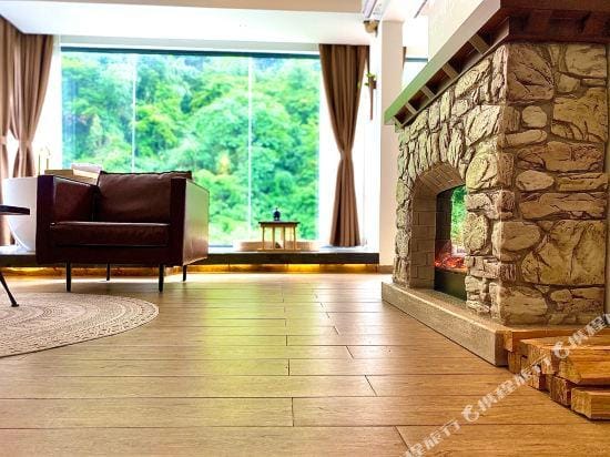 Yangshuo Panshan · Moxhe Cloudview Vacation Apartment Hotel in China