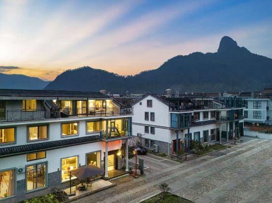 Dexianju Guesthouse Hotel in Zhejiang