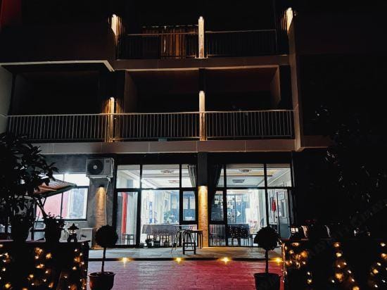 Xianhua Farmhouse Hotel in Zhejiang