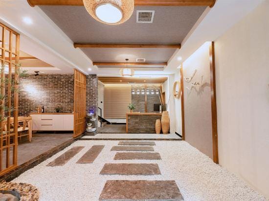 Fanghuali Hostel Hotel in China
