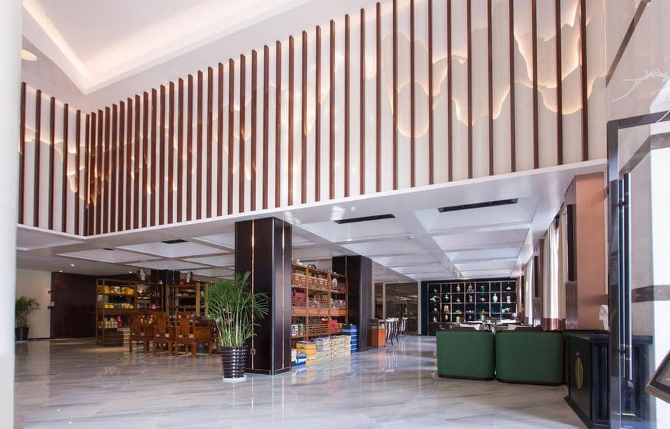 Taikun International Hotel (Hengdian Film and Television City Dream Valley Branch) Hotel in Zhejiang