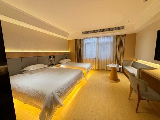 Ouruiyunbo Hotel (Hengdian Film and Television City Ming and Qing Palace Store) Hotel in Zhejiang