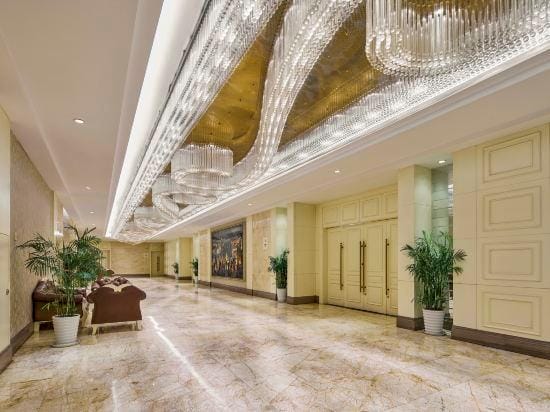 Hengdian Film Town Fengjing Jiali Hotel (Qingming Shanghe Tu Branch) Hotel in Zhejiang