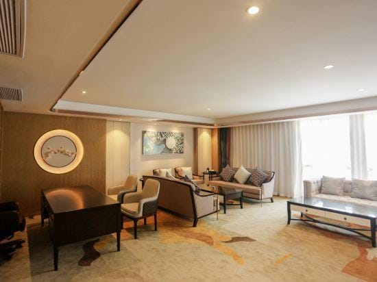 Shunjin Yibai Hotel (Yueqing Liushi) Hotel in Zhejiang