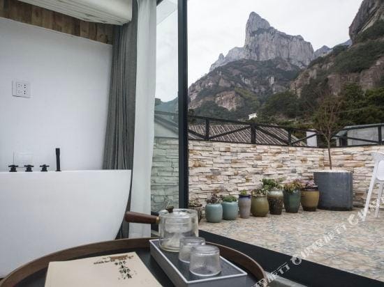 Xingren Lvji Hostel Yandang Mountain Hotel in Zhejiang