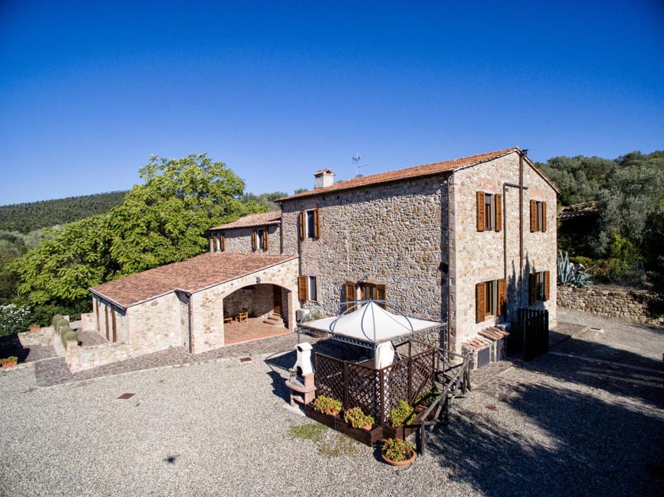 Tenuta Montemassi Podere Montauzzo Hotel in Tuscany