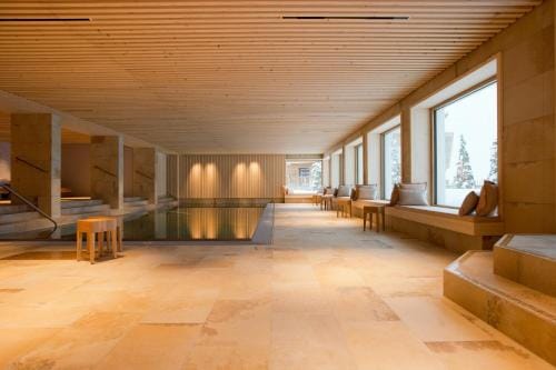 Hotel Sonnenburg Hotel in Lech