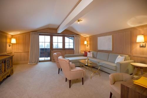 Hotel Sonnenburg Hotel in Lech