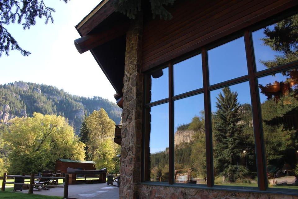 Spearfish Canyon Lodge Hotel in North Lawrence
