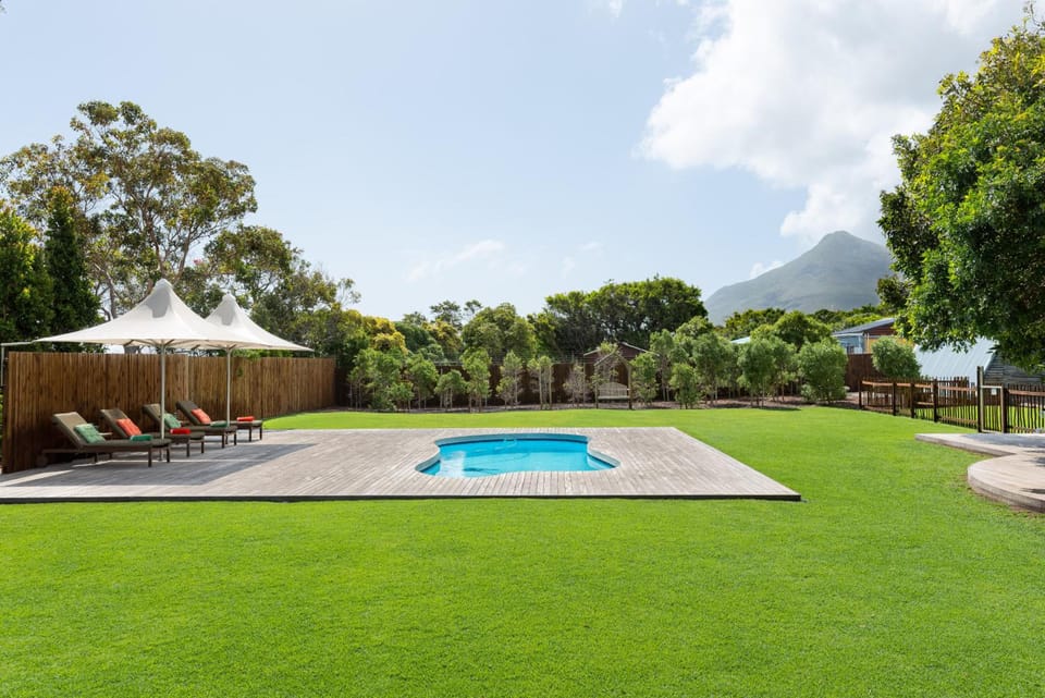 Sunset Splendour Guesthouse Hotel in Cape Town