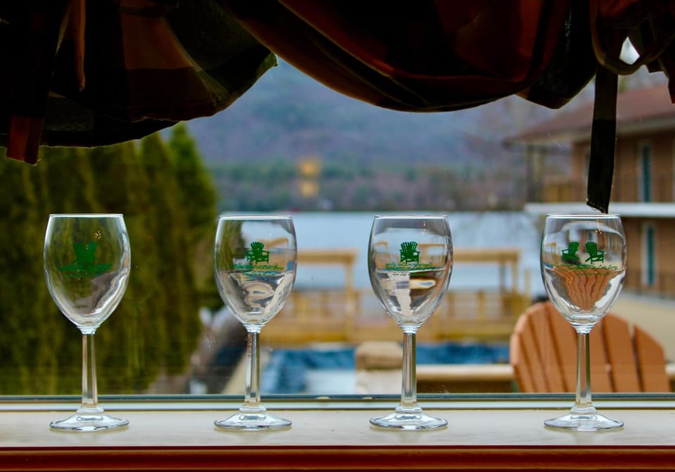 The Sundowner on Lake George Motel in Queensbury