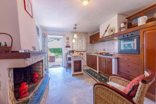 La Casa Fra gli Ulivi luxury apartments with pool near Cinque Terre and Tuscany Hotel in Province of Massa and Carrara