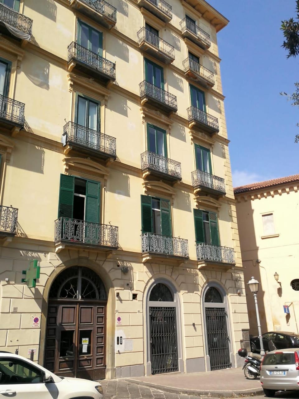 Luciani 33 luxury rooms Hotel in Salerno
