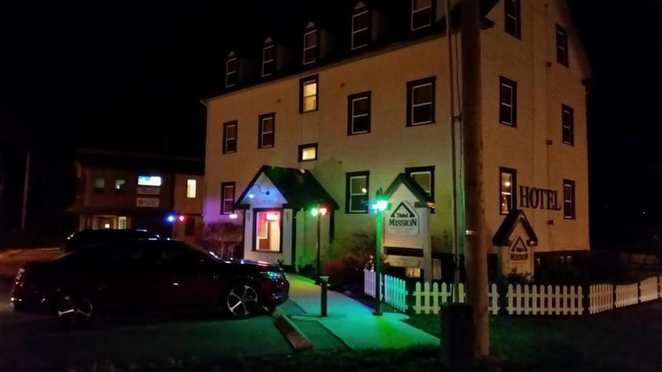 Third Mission Heritage Suites Inn in Peace River