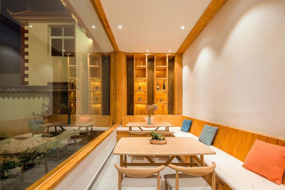 Cloud Hidden Three Autumn Inn Hotel in China