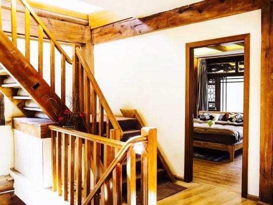 Pu Su Guesthouse Hotel in China