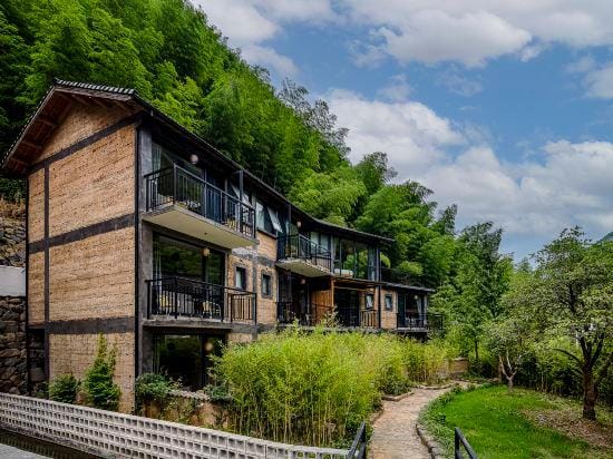 Anji Hidden Ancient Road B&B Hotel in Hangzhou