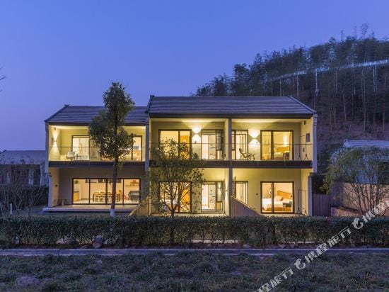 Amber Cloudia Villa Resort Hotel in Hangzhou