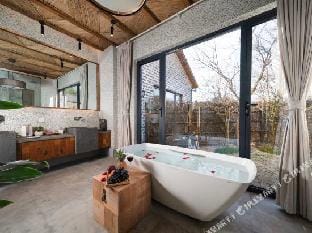 Wild Life Anji Field Design Homestay Hotel in Zhejiang