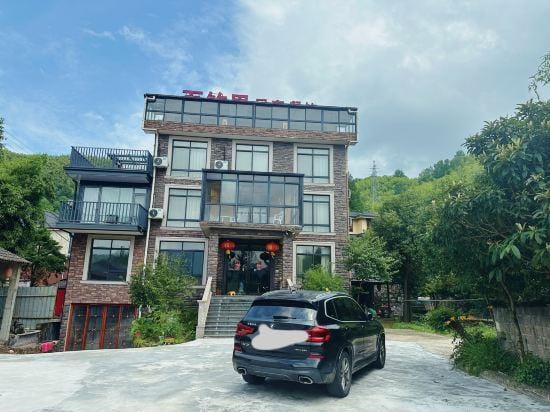 Baizhuli Guesthouse Hotel in Hangzhou