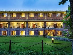 Huanting Fushi Shanju Holiday Hotel Hotel in Zhejiang