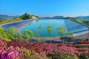 Yuncha Farm Hotel in Hangzhou
