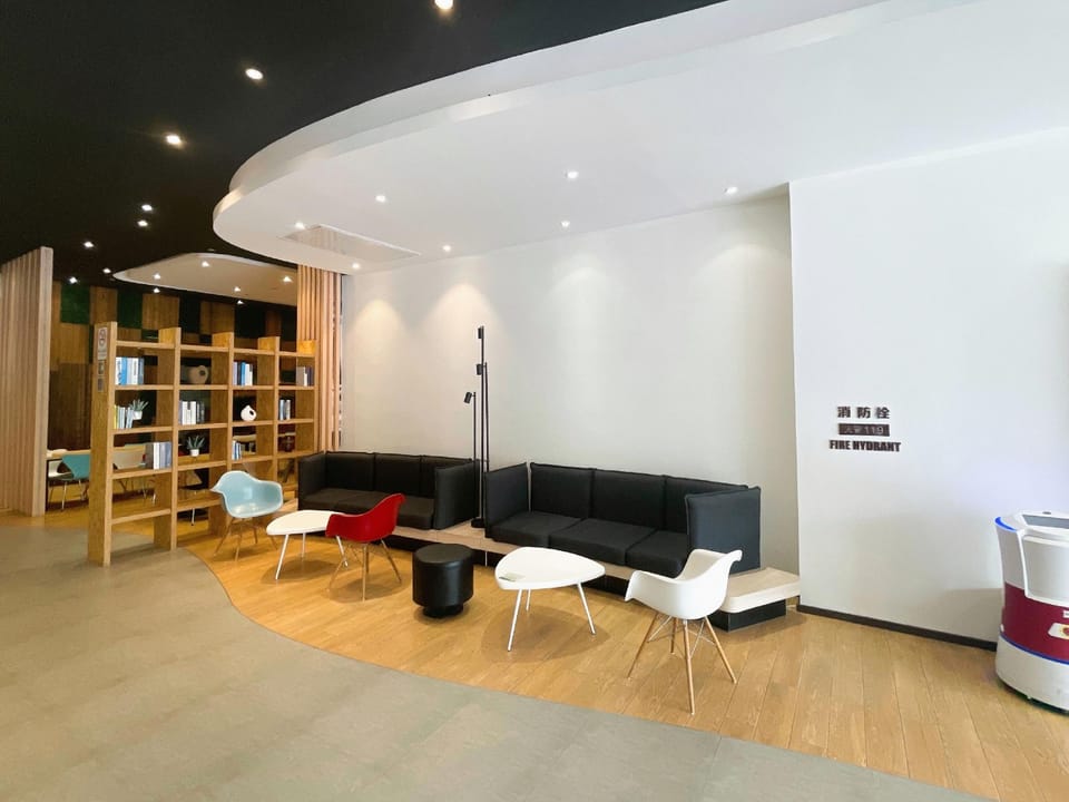 Homeinn · neo (Taicang Nanyang Plaza) Hotel in Shanghai