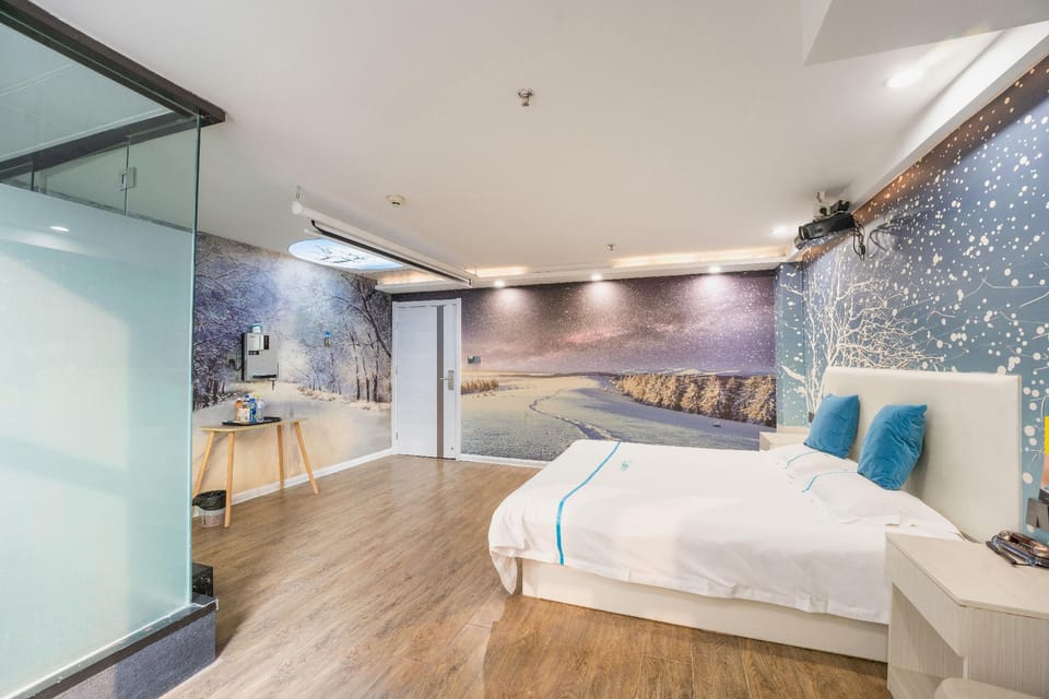 Blue Whale Hotel Hotel in Jiangsu