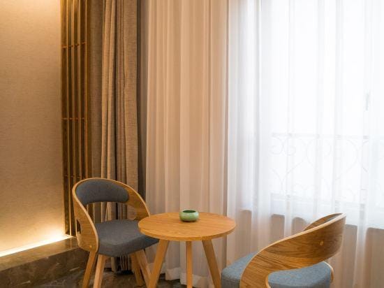 Ripple hotel(Jiashan RT Mart store) Hotel in Shanghai