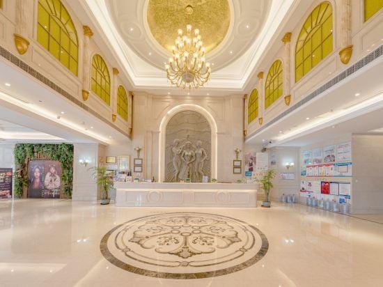 Vienna Hotel (Jiashan Old Town) Hotel in Shanghai