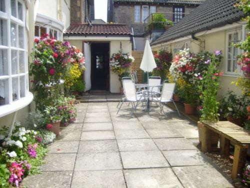 Lewinsdale Lodge Hotel in Weston-super-Mare