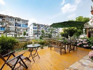 Fanchen Garden Holiday Home Stay Hotel in Shanghai