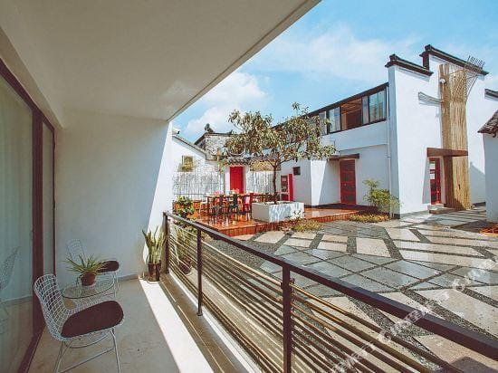 Xitang Shiyu Nanshe Cultural Homestay Hotel in Shanghai