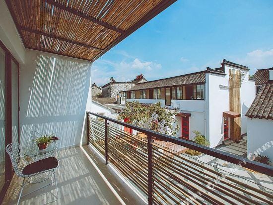 Xitang Shiyu Nanshe Cultural Homestay Hotel in Shanghai