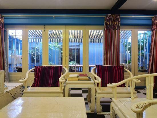 Jiyi Theme Inn Hotel in Shanghai
