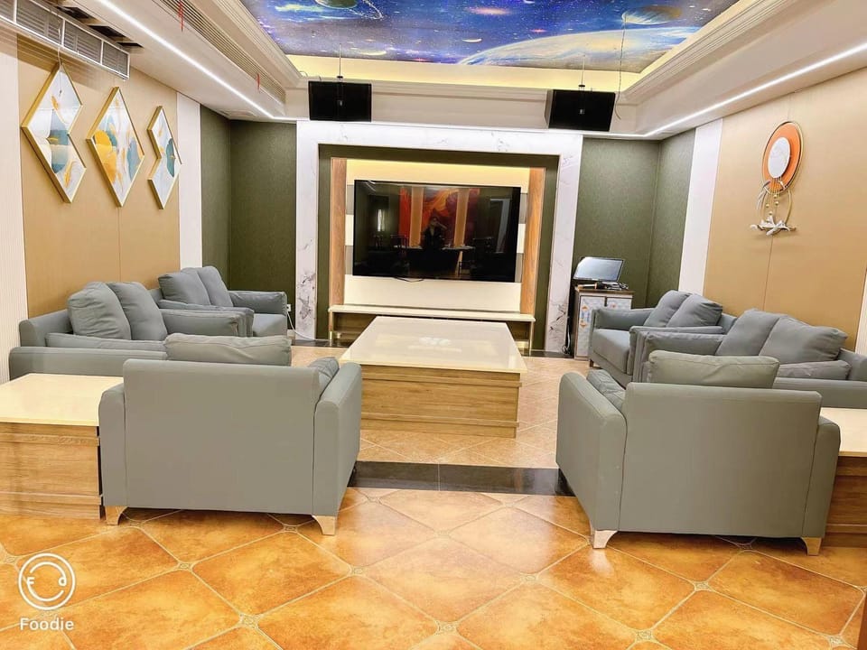 Huaqiao Hotel Hotel in Zhejiang