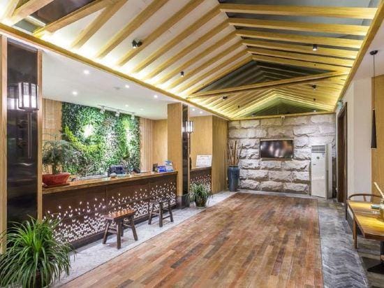 Qingfeng Mingshe Humanity Inn Hotel in Zhejiang