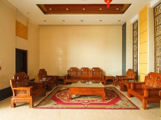 Home Inn & Hua Yi Select Hotel (Jiangyan Railway Station, Jiangyan Avenue, Taizhou) Hotel in Jiangsu
