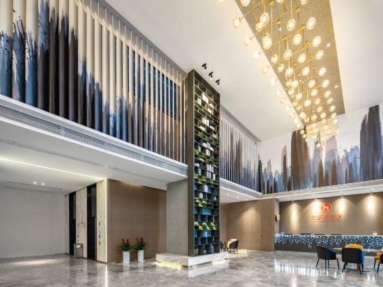 Huanlesong Hotel (Jiaxing Zhongguancun Wanli Square) Hotel in Suzhou